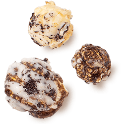 A picture of three kernels flavored Cookies Cream.